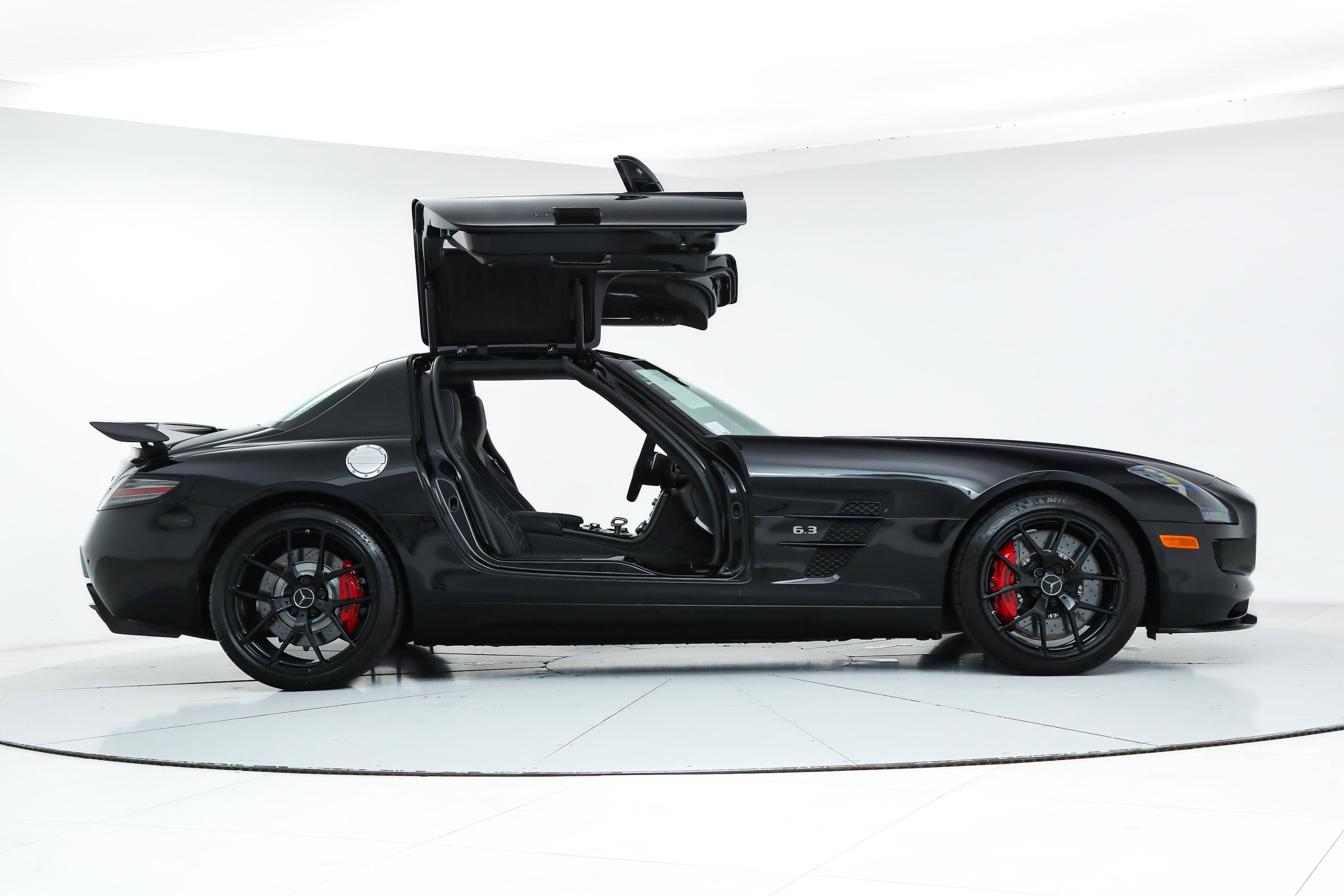 2015 Mercedes Benz SLS AMG photo 19