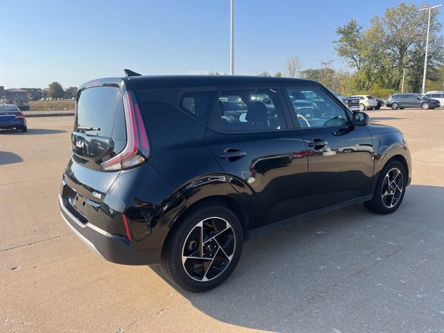 2023 Kia Soul EX photo 3