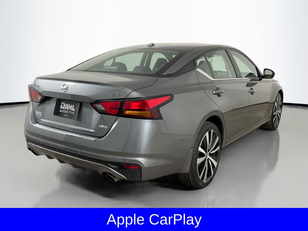 2022 Nissan Altima 2.5 SR photo 7