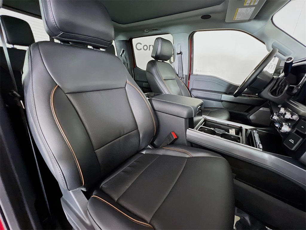 2025 Ford F-250 Lariat photo 16