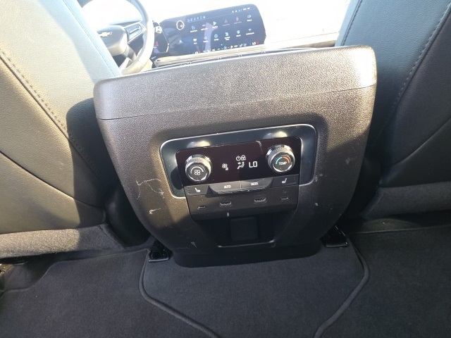2025 Chevrolet Tahoe High Country photo 30