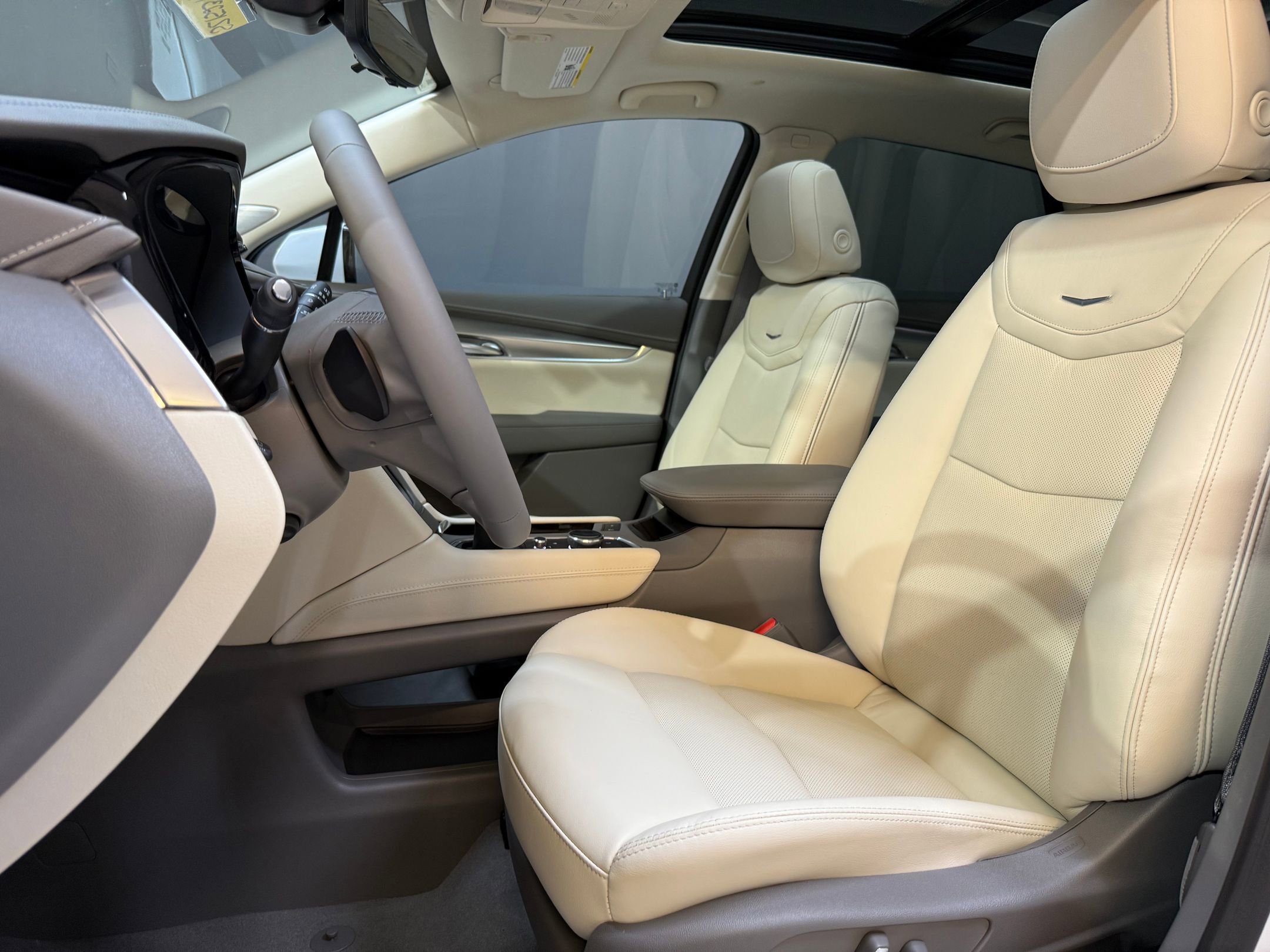 2025 Cadillac XT5 Premium Luxury photo 4