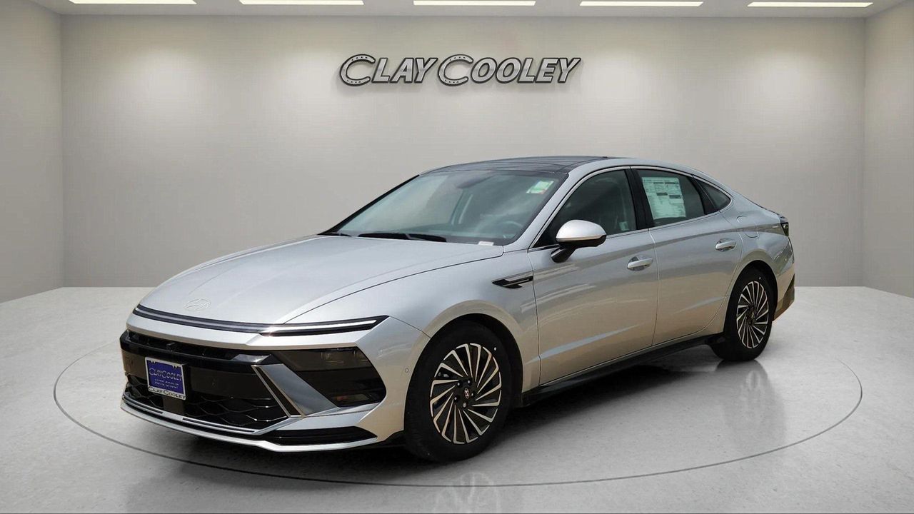2025 Hyundai Sonata Hybrid Limited photo 6