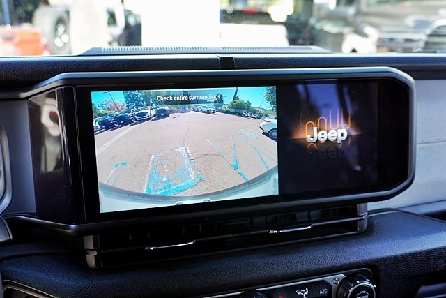 2024 Jeep Wrangler Sport S 4xe photo 25