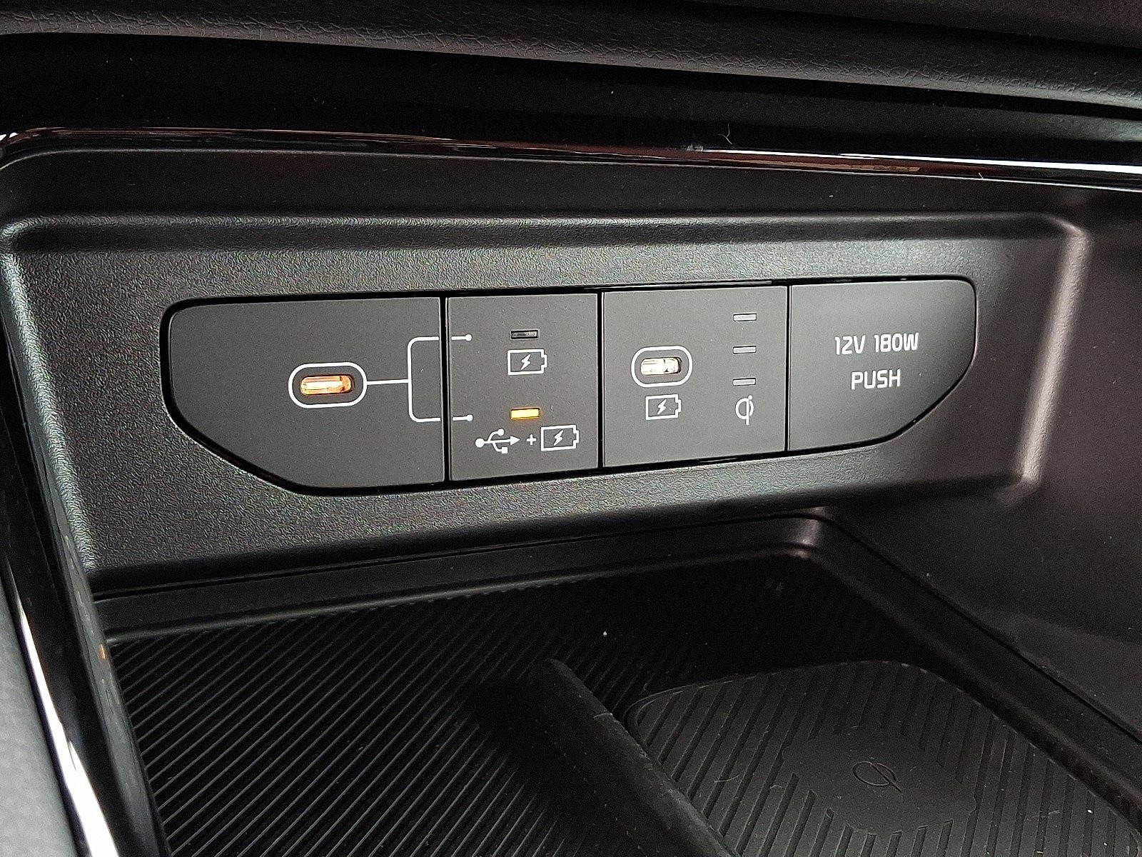 2026 Kia K5 GT-Line photo 11