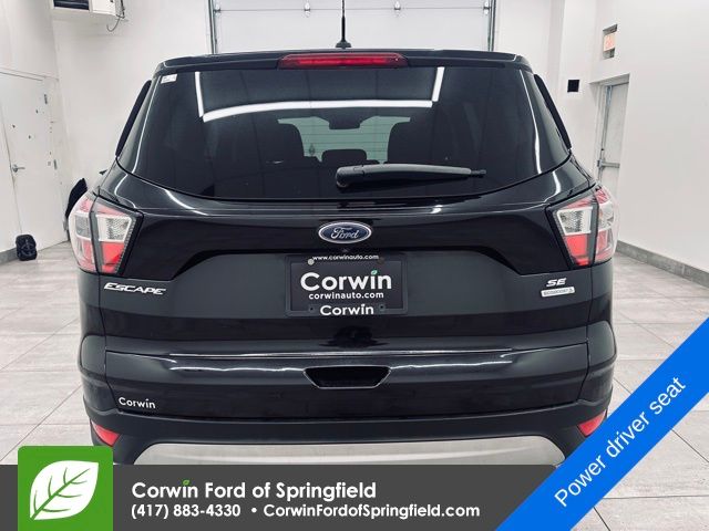 2017 Ford Escape SE photo 3