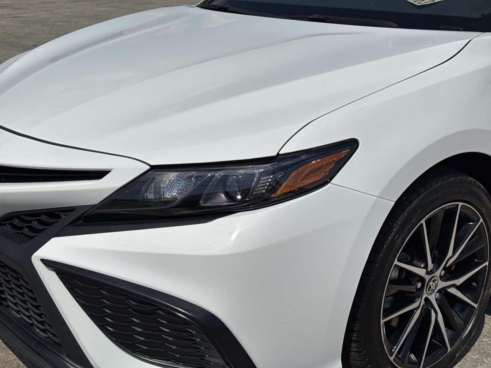 2024 Toyota Camry SE photo 2