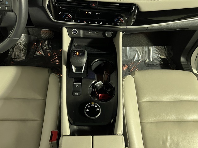 2023 Nissan Rogue SL photo 12