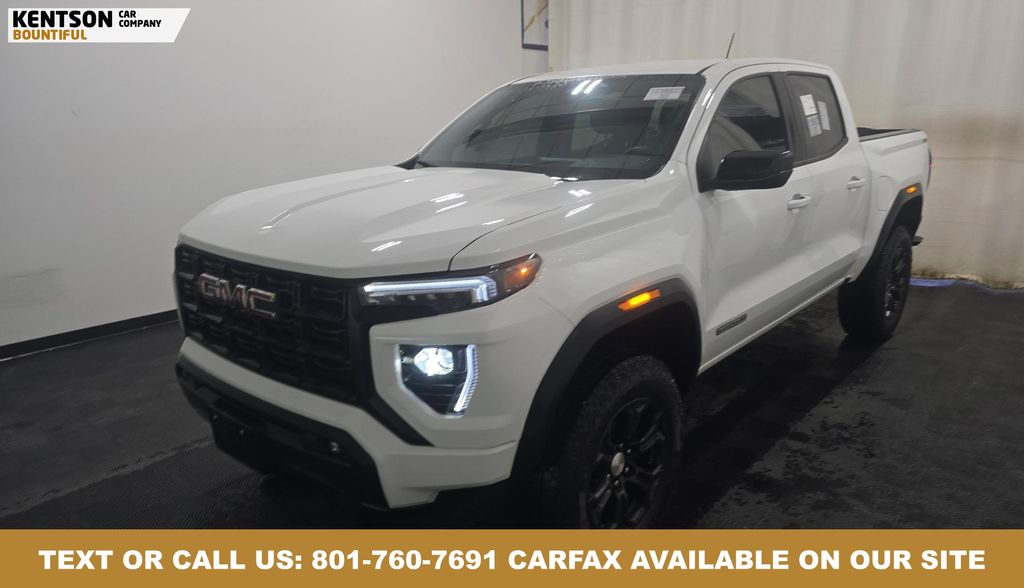 2023 GMC Canyon Elevation's photo