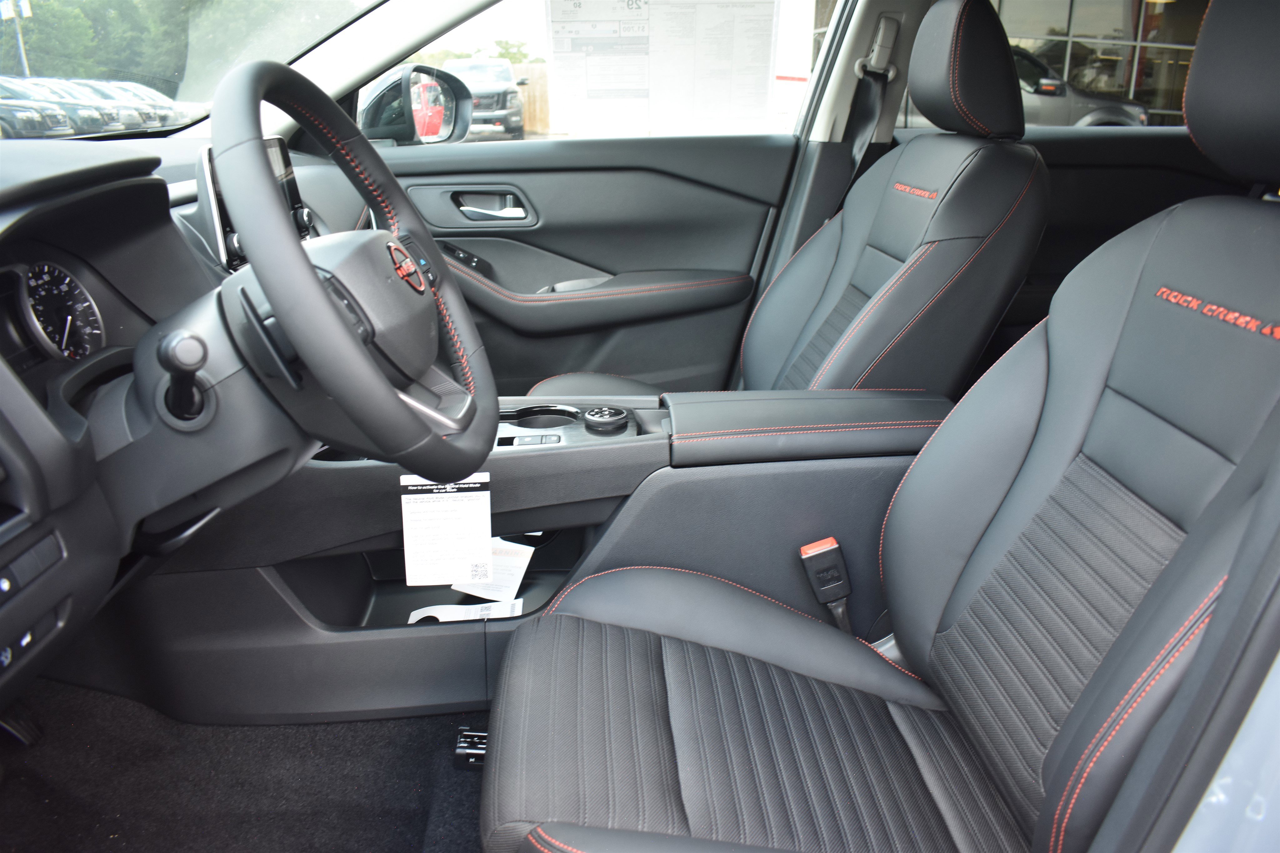 2026 Nissan Rogue SV photo 6
