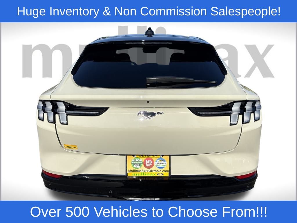 2025 Ford Mustang Mach-E Premium photo 3