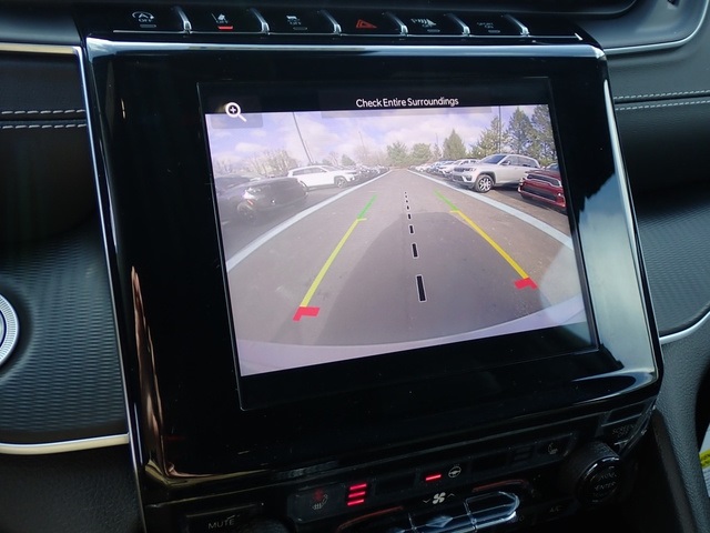 2025 Jeep Grand Cherokee Altitude photo 18