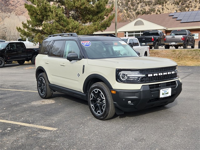 2025 Ford Bronco Sport Outer Banks's photo