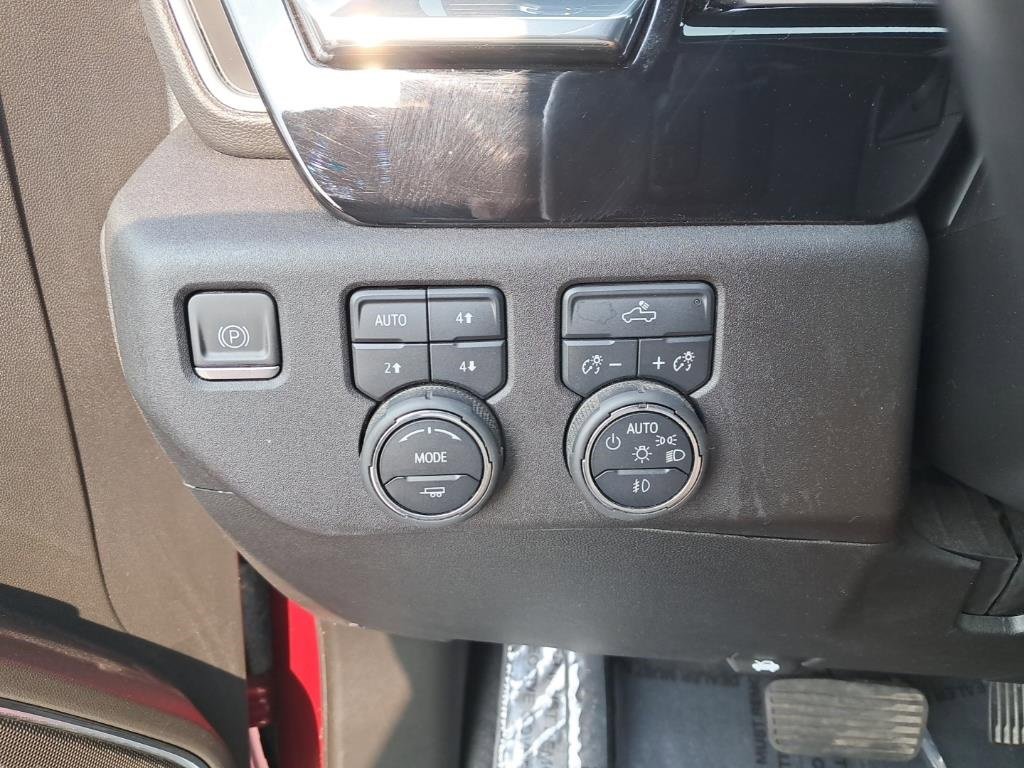 2023 Chevrolet Silverado 1500 RST photo 9