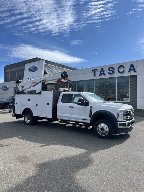 2024 Ford F-550 XLT photo 2
