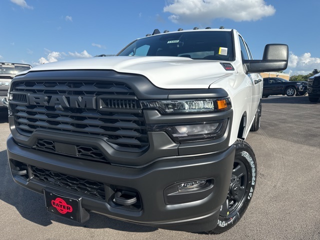 2025 Ram 3500 Tradesman photo 3