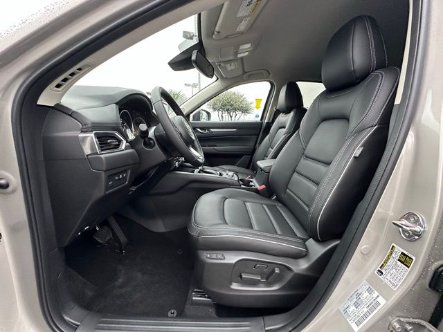 2025 Mazda CX-5 2.5 S Preferred photo 23