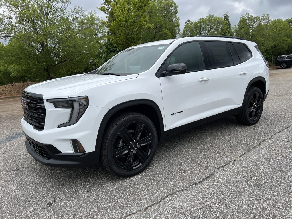 2025 GMC Acadia Elevation's photo