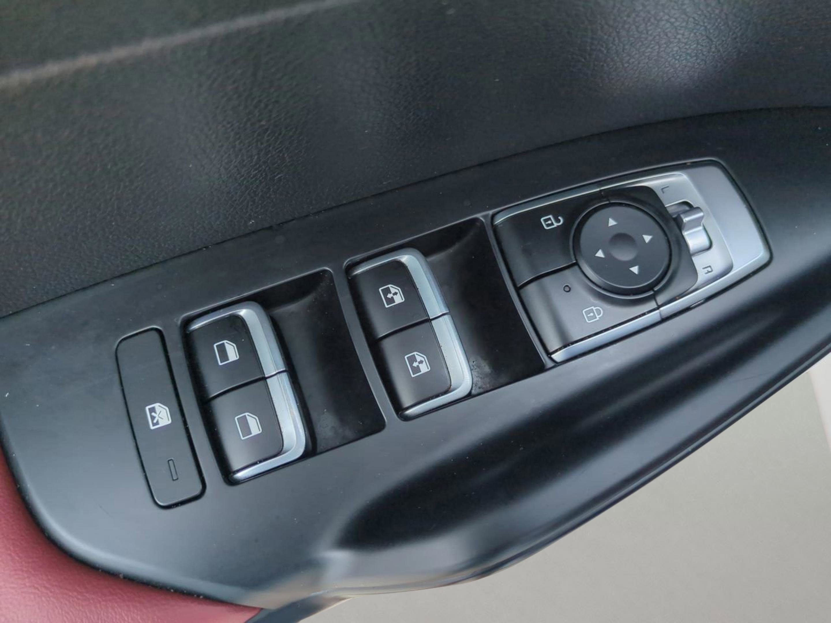 2023 Kia K5 GT-Line photo 21