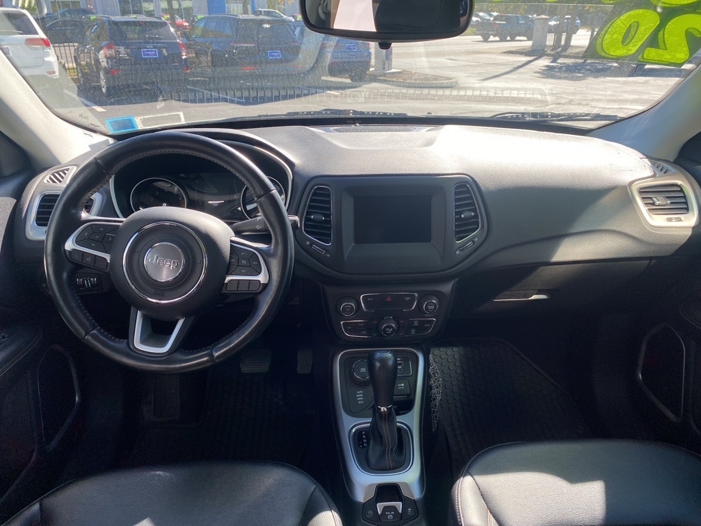 2020 Jeep Compass Latitude photo 9