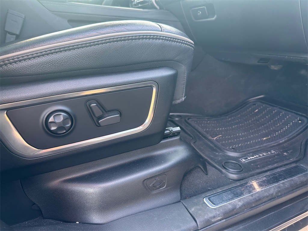 2019 Ram 1500 Limited photo 16
