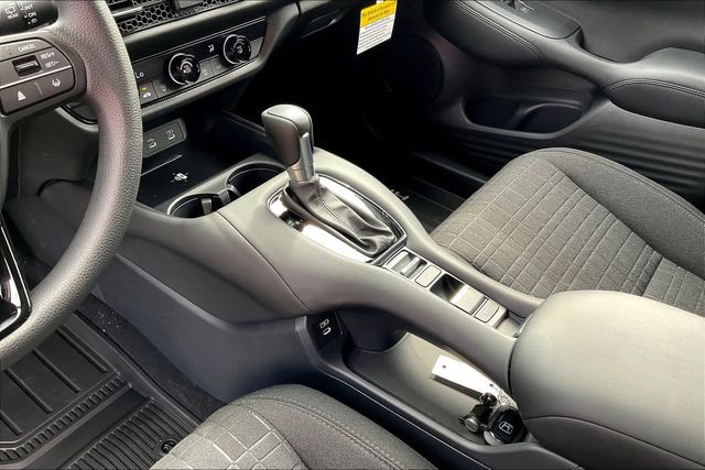 2026 Honda HR-V LX photo 3