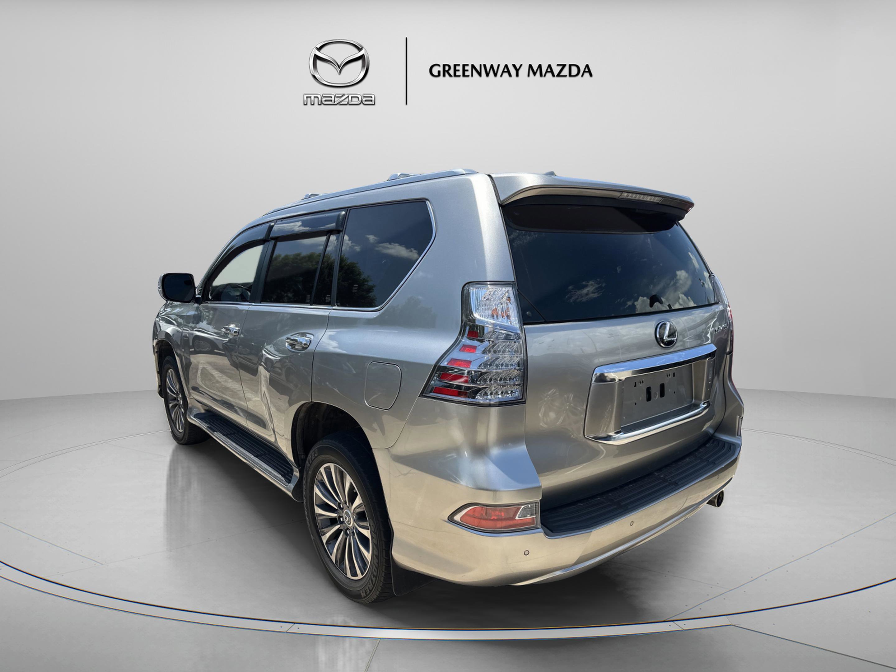 2022 Lexus GX 460 Luxury photo 5