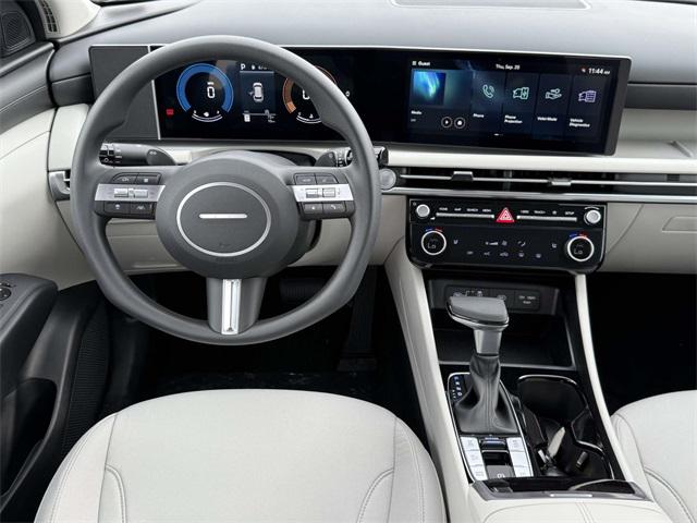 2026 Hyundai Tucson SEL photo 16