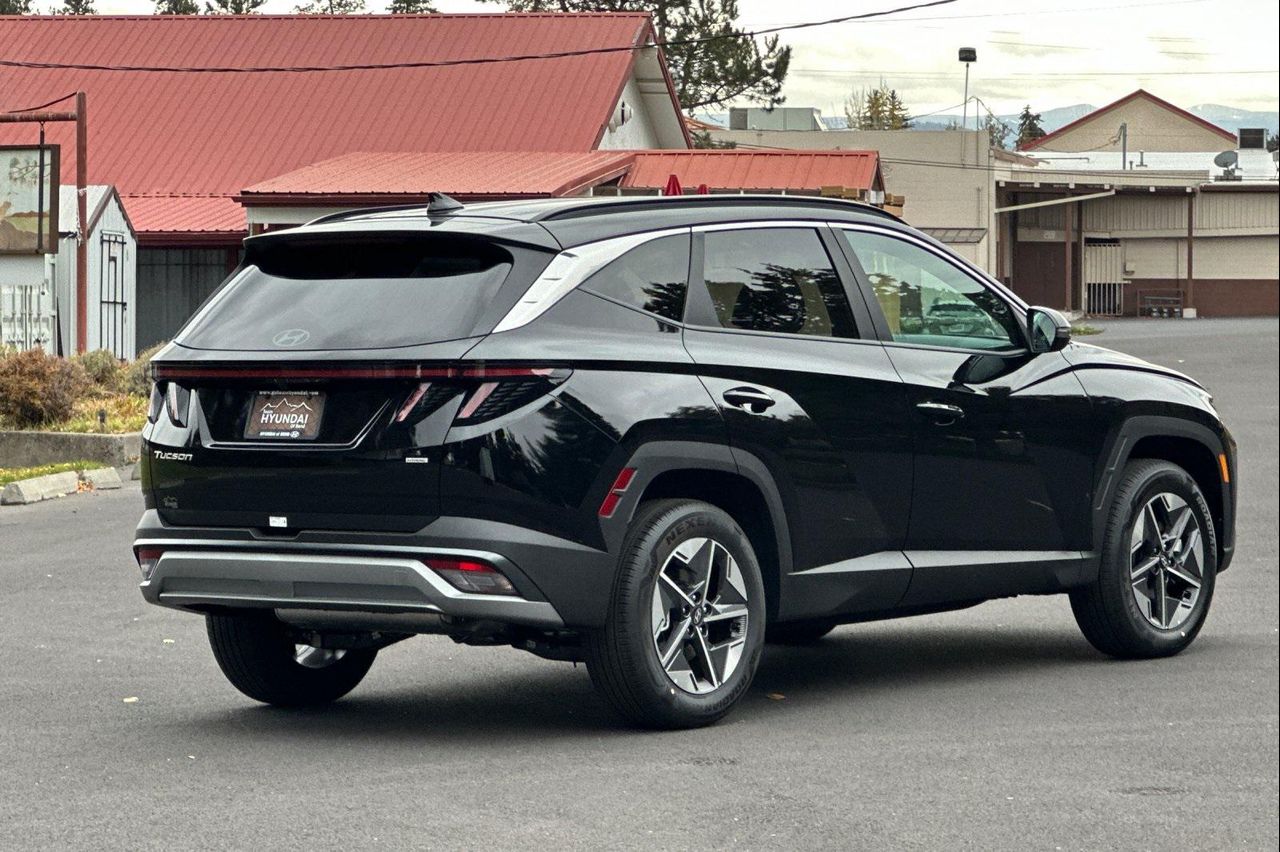 2025 Hyundai Tucson SEL Convenience photo 3