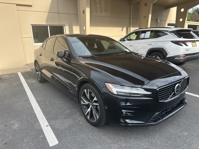 2025 Volvo S60 B5 Core photo 7