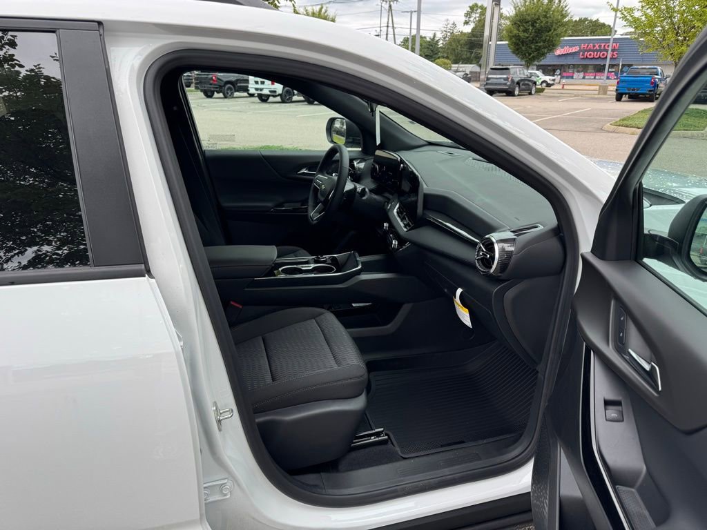 2026 Chevrolet Equinox LT photo 24