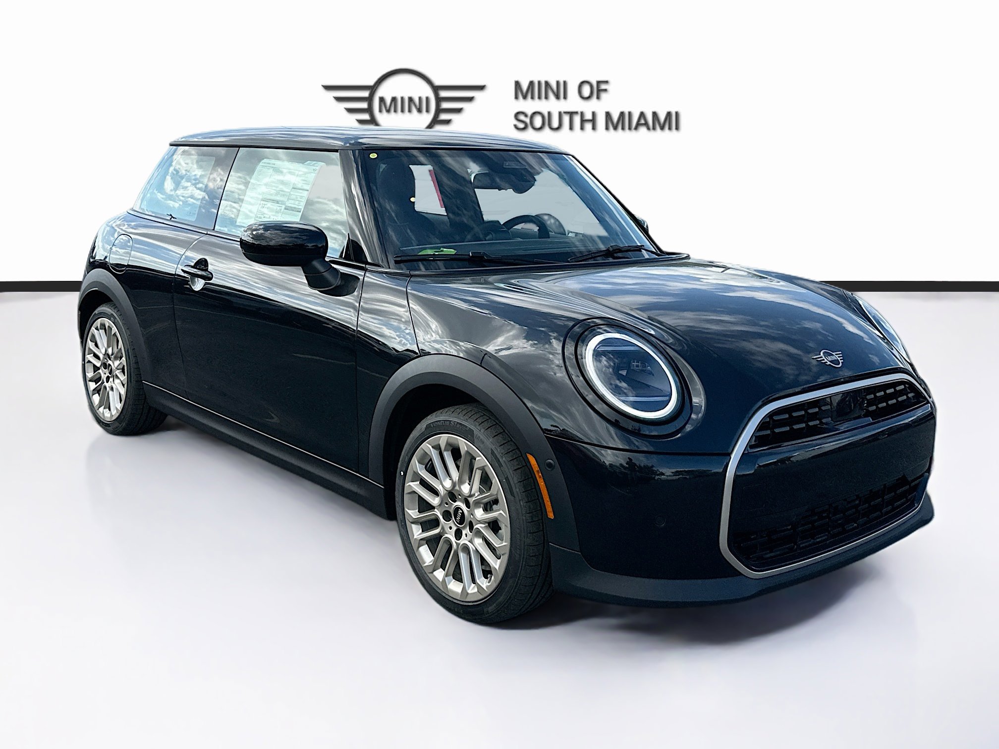 2026 MINI Hardtop 2 Door's photo