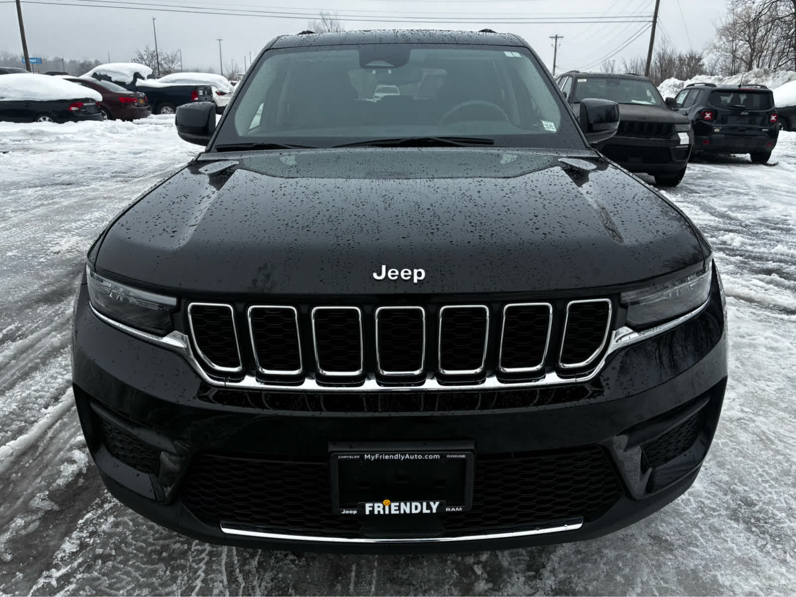 2023 Jeep Grand Cherokee Laredo's photo