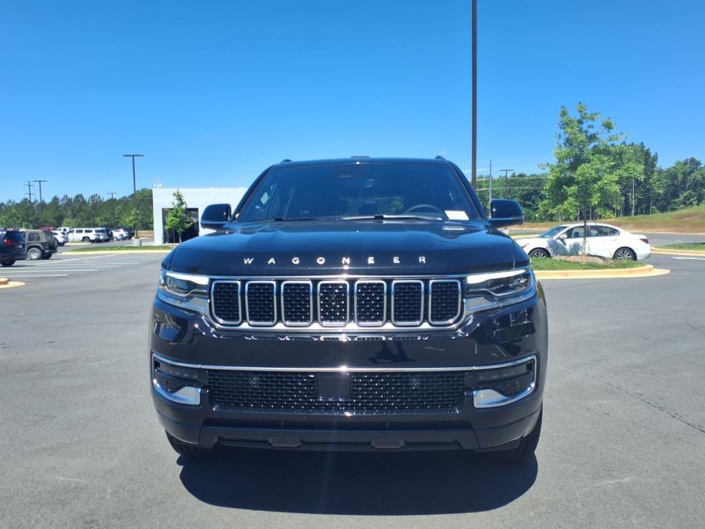 2025 Jeep Wagoneer Base photo 2