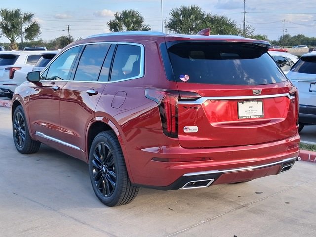 2025 Cadillac XT6 Luxury photo 4