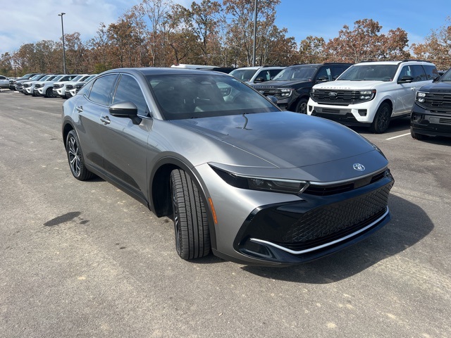 2023 Toyota Crown XLE photo 4