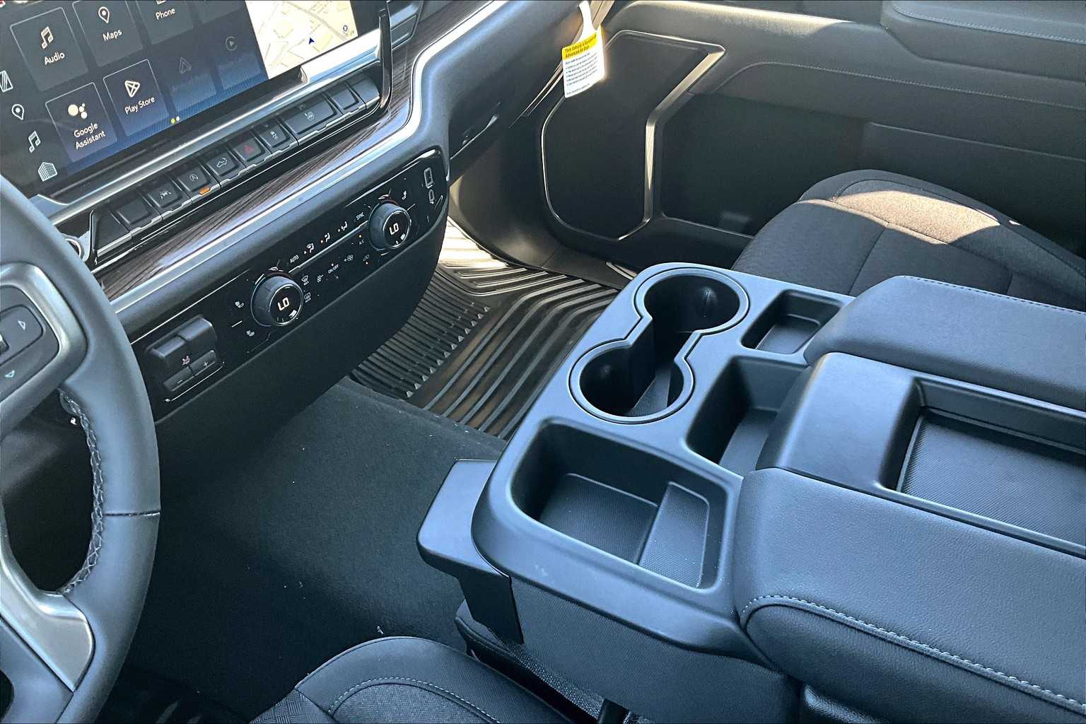 2025 Chevrolet Silverado 1500 LT photo 13