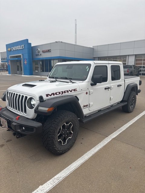 2021 Jeep Gladiator Mojave photo 2