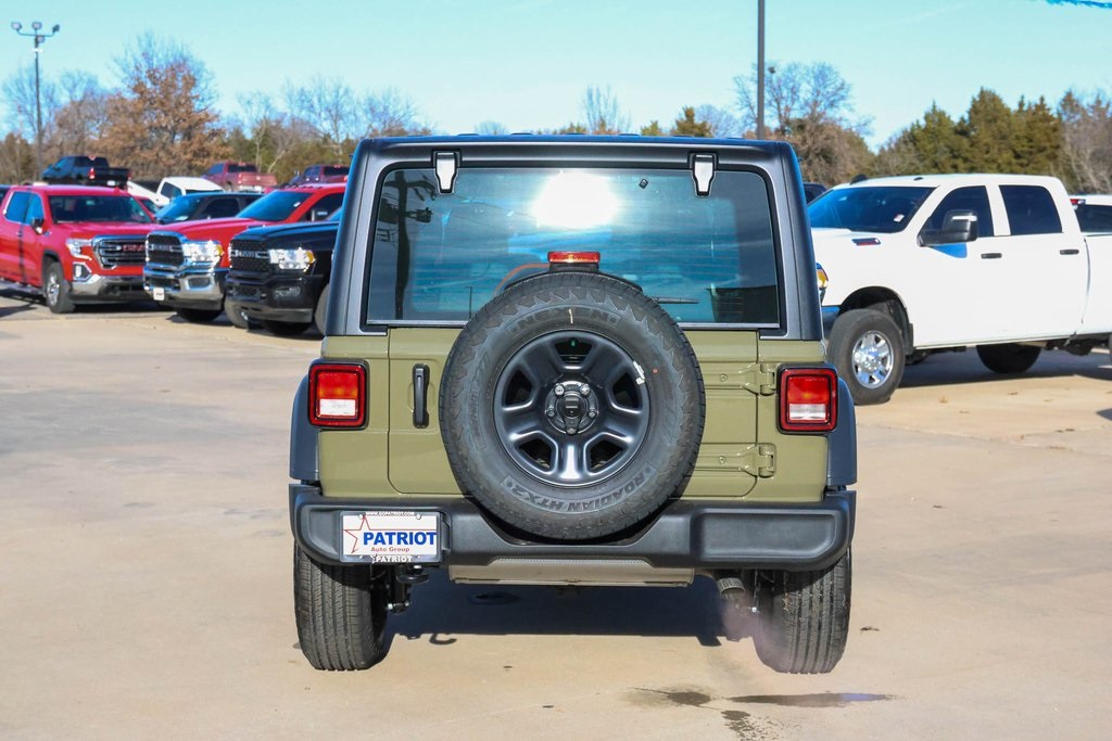 2025 Jeep Wrangler Sport photo 4