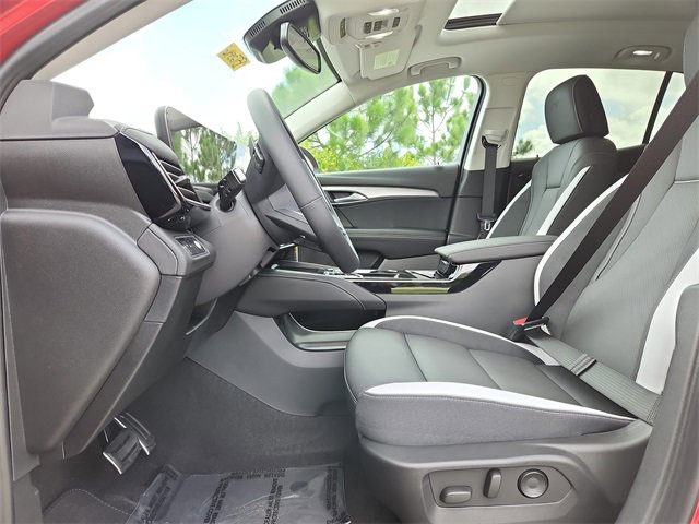 2025 Buick Envision Sport Touring photo 17