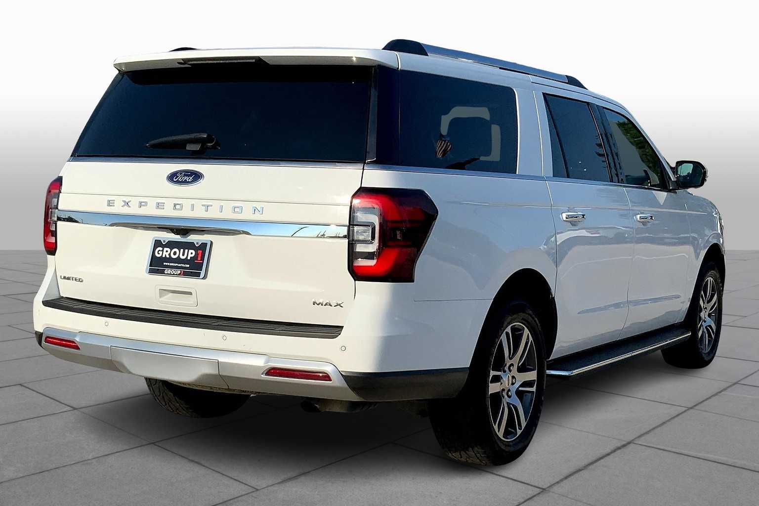2023 Ford Expedition MAX Limited photo 11