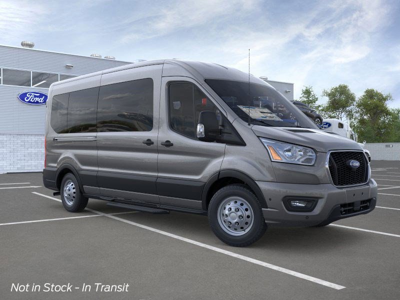 2025 Ford Transit Passenger XLT photo 4