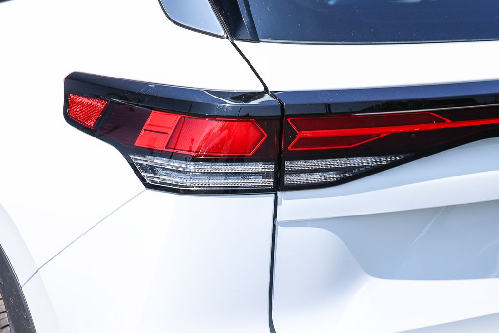 2025 Volkswagen Tiguan S photo 3