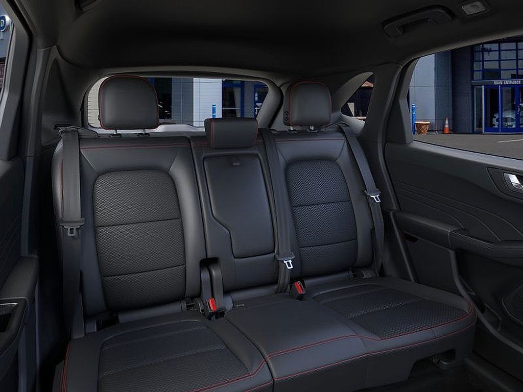 2025 Ford Escape ST-Line Select photo 9