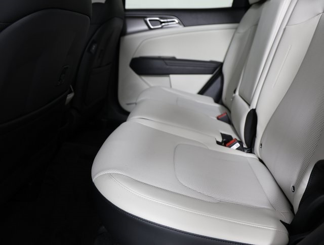 2026 Kia Sportage EX photo 3