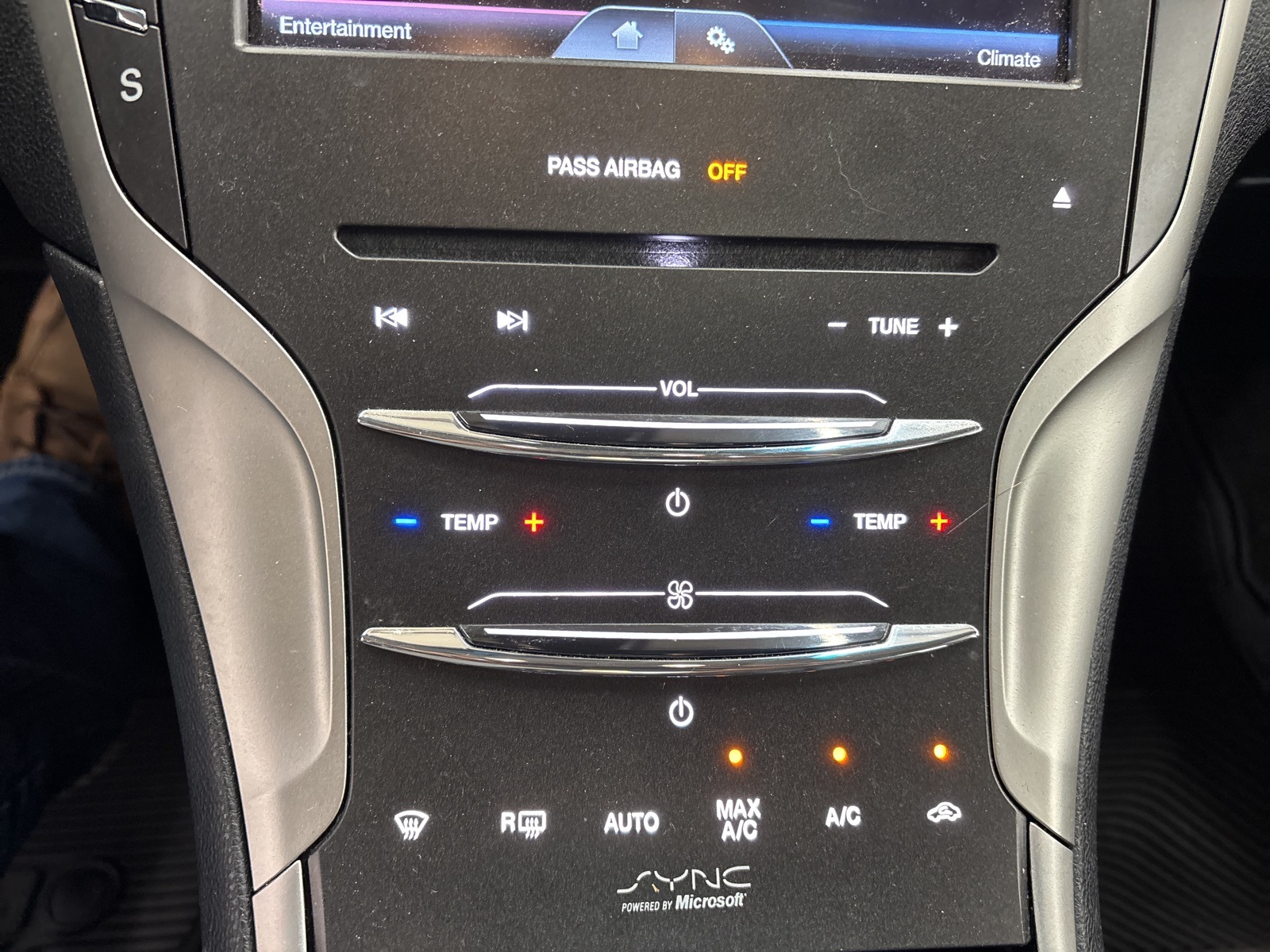 2015 Lincoln MKZ Base photo 13