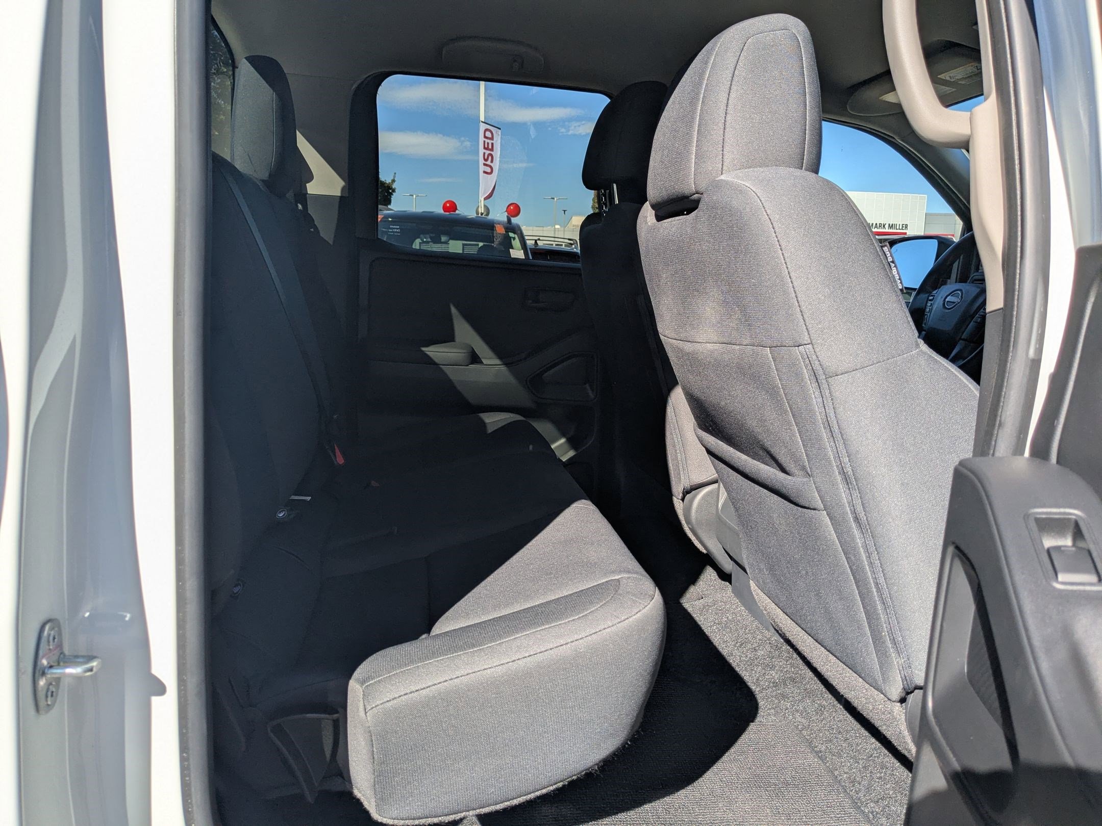 2024 Nissan Frontier S photo 25