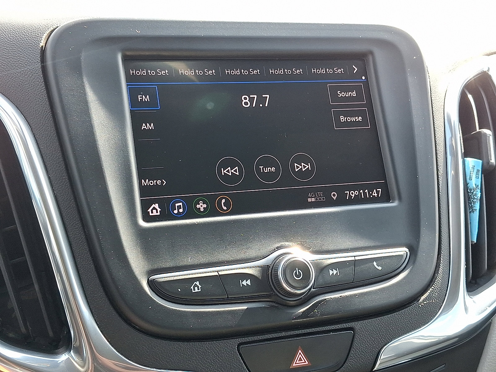 2020 Chevrolet Equinox LS photo 15