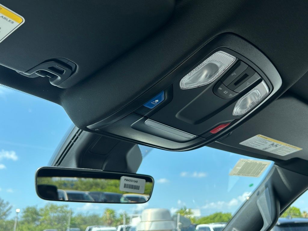 2025 Ram 1500 Tradesman photo 33