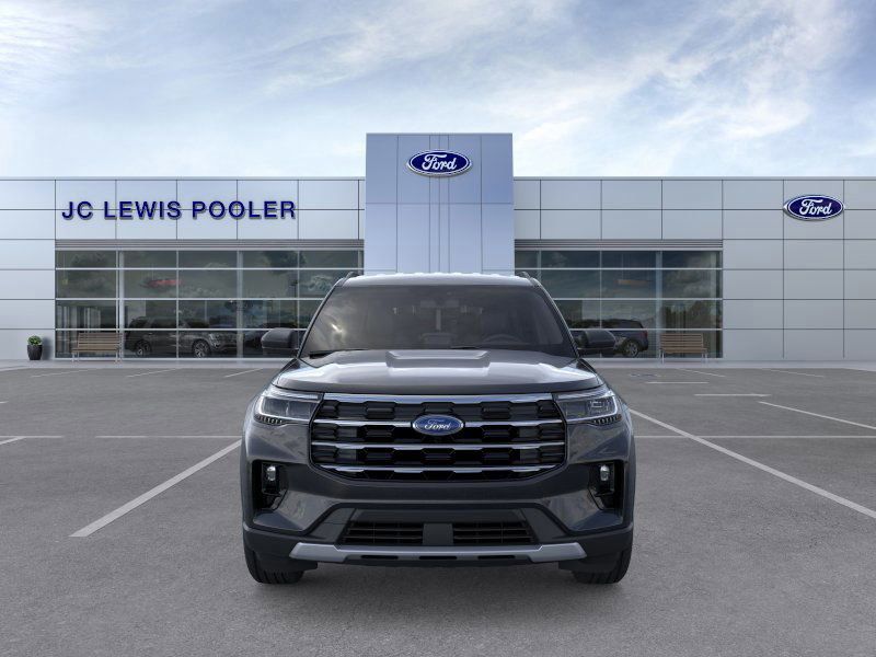 2025 Ford Explorer photo 4